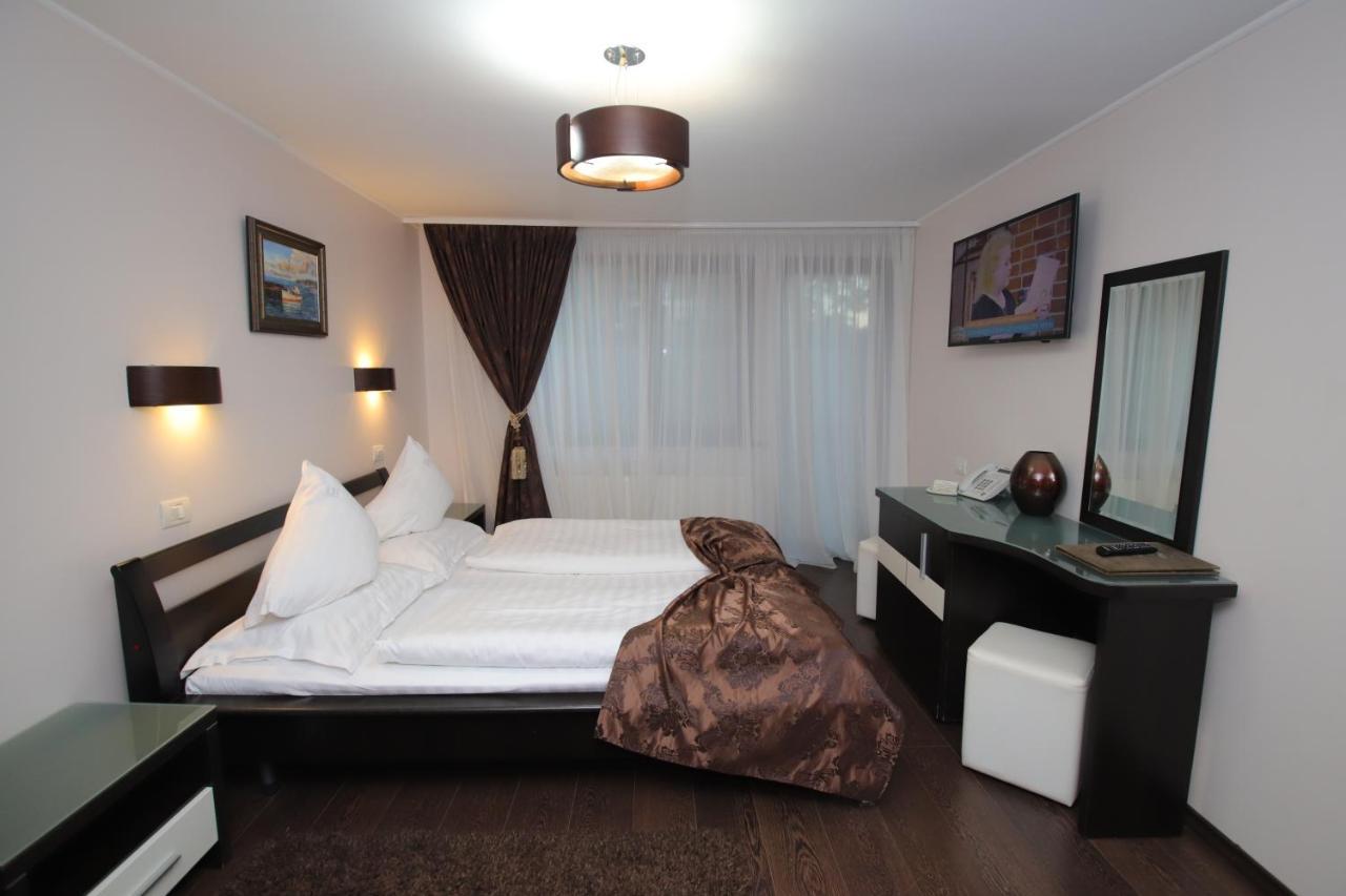 Hotel Complex Cochet Buşteni Exteriér fotografie